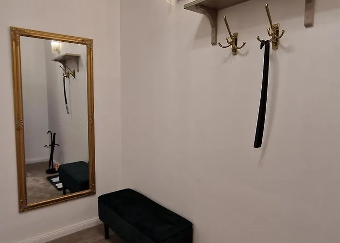 Apartment Boudoir-art *